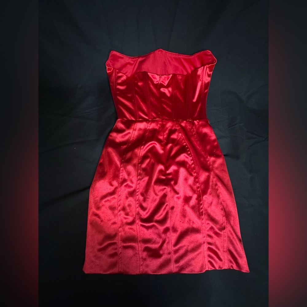 Superdown Strapless Scarlet Dress - Picture 2 of 5